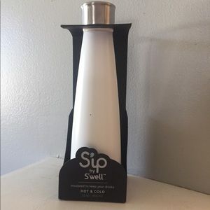 Sip by Swell 15 oz insulated water bottle